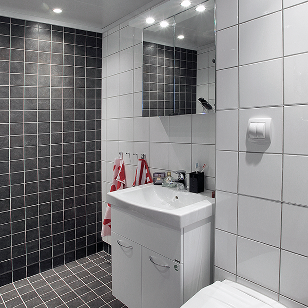 Prebad badrumsrenovering med luftad konstruktion